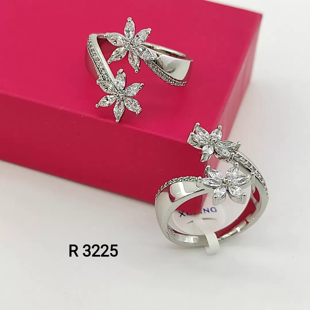 R 3225